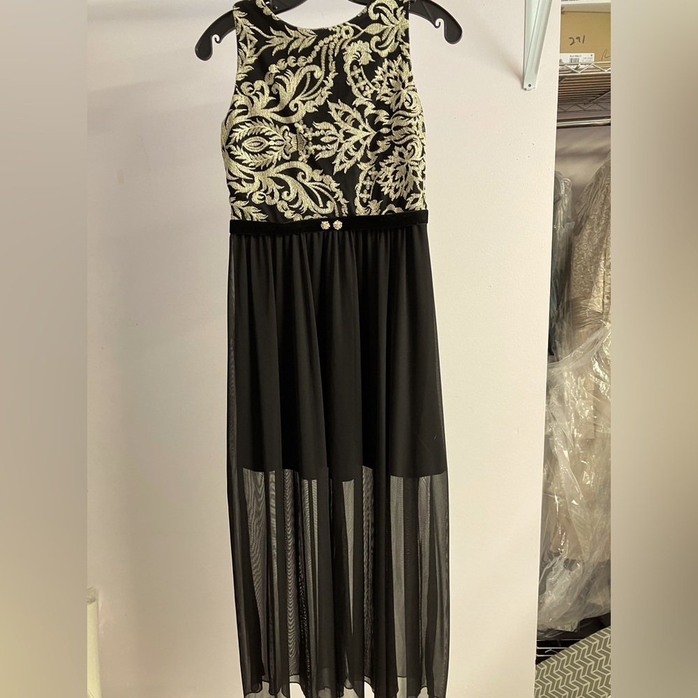 Girl’s Formal Maxi Dress, Size 14, Black/Metallic Gold, Sheer Overlay, Amy Byer
